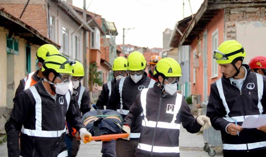Kütahya OSB Arama Kurtarma (KOSB) ekibi, AFAD ile düzenlenen tatbikatta