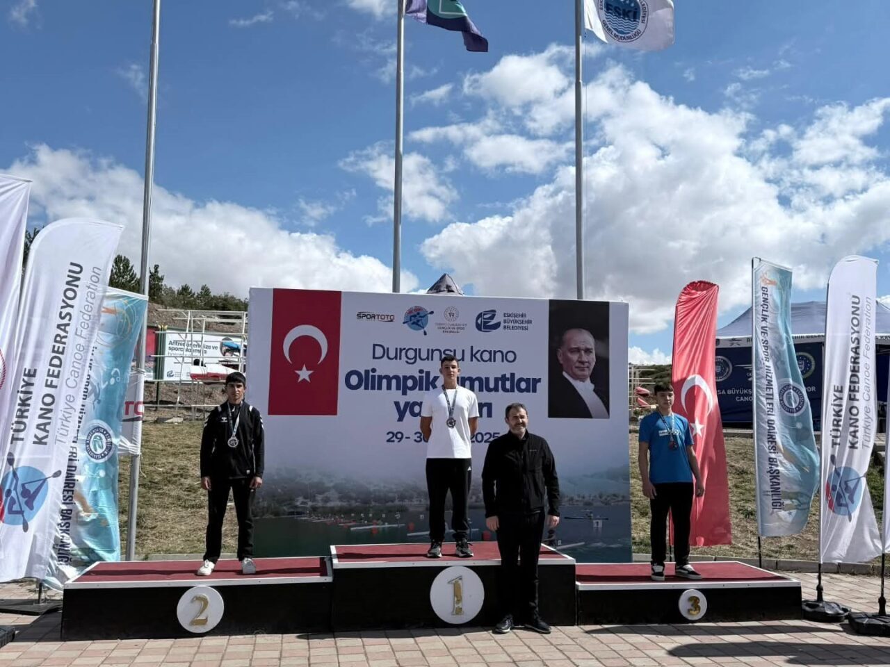 Muğla'nın Köyceğiz ilçesinden Naip Hüseyin Anadolu Lisesi öğrencisi Poyraz Yıldırım,