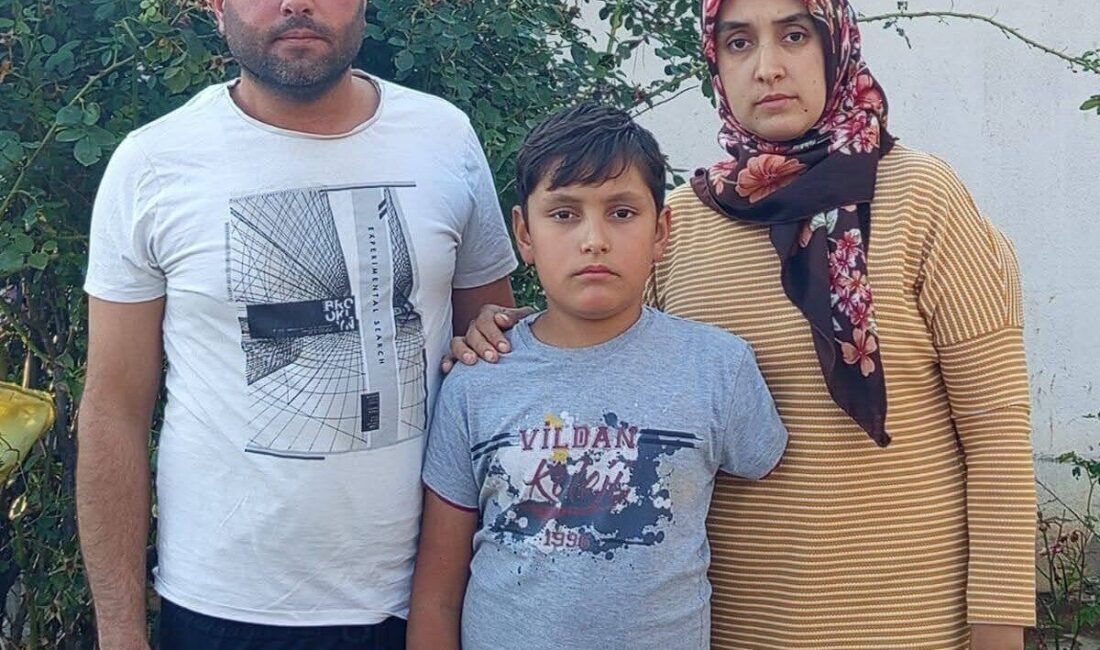 Denizli'nin Acıpayam ilçesinde, 11 yaşındaki Enver Kadir İlhan, traktör kazası