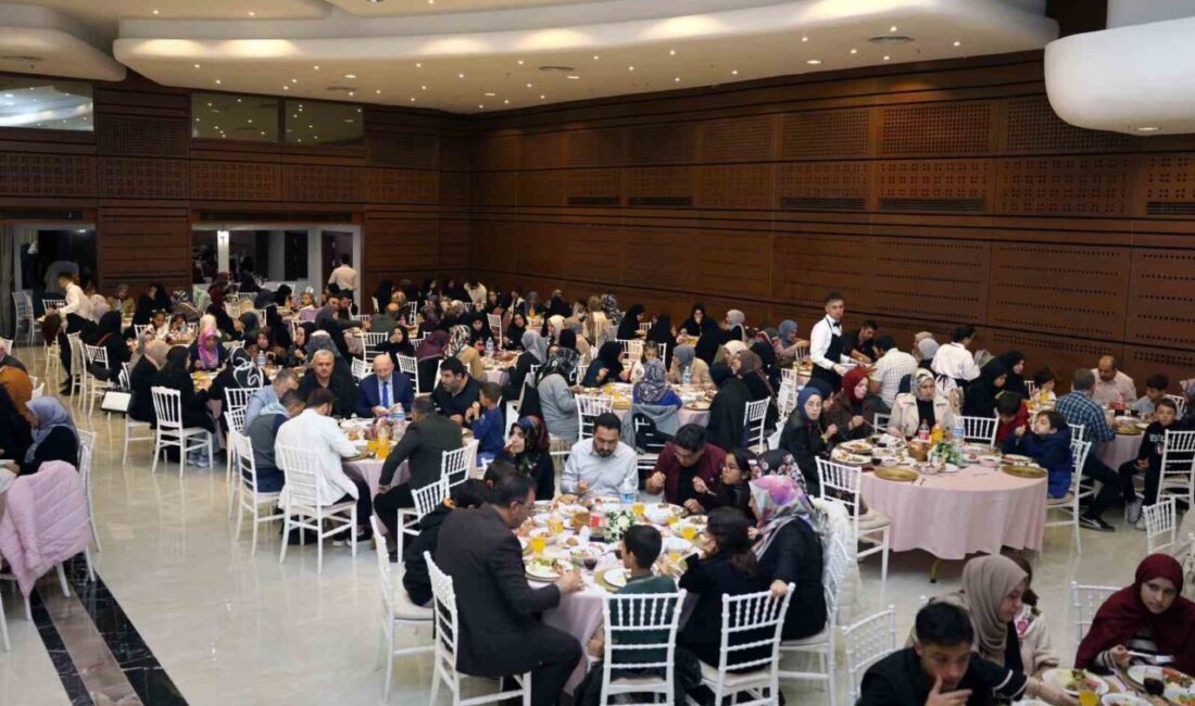 Küçükçekmece Belediyesi, Camiler ve Din Görevlileri Haftası kapsamında bir yemek