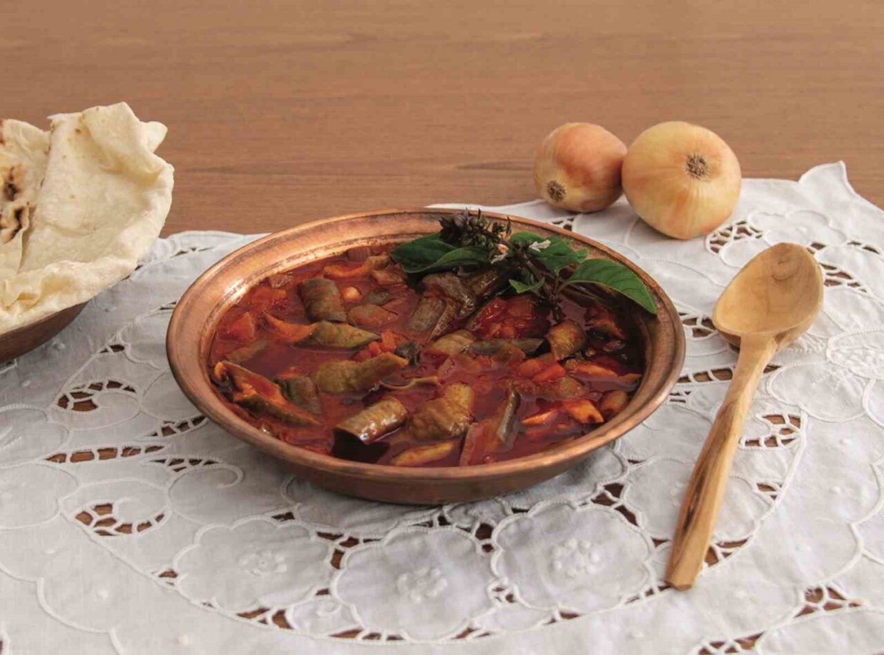 Antalya'nın Kumluca ilçesinde, Kaymakam Bahadır Güneş başkanlığındaki komisyon, 11 bitki