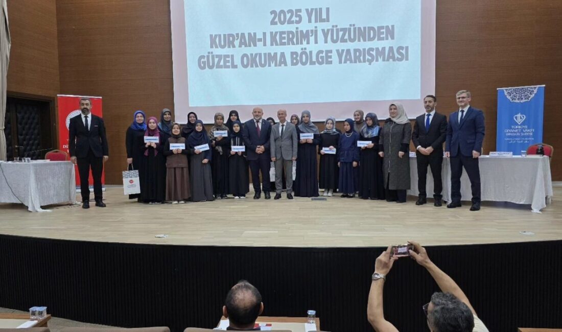 Amasya, Karadeniz Bölgesi'nde düzenlenen Kur’an-ı Kerim’i güzel okuma yarışmasında, Ayşe