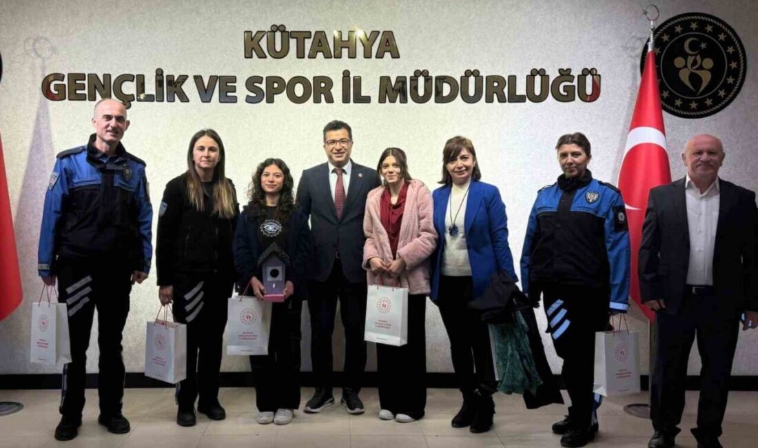 Kütahya'da Toplum Destekli Polislik Şube Müdürü Dilek Turul, Bahattin Çini
