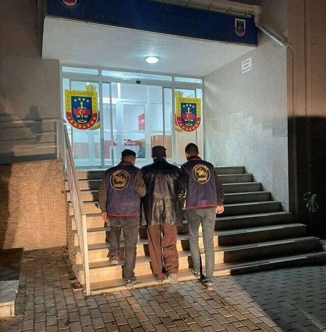 Kütahya İl Jandarma Komutanlığı'nın yürüttüğü operasyonla, "Çocuğun Nitelikli Cinsel İstismarı"