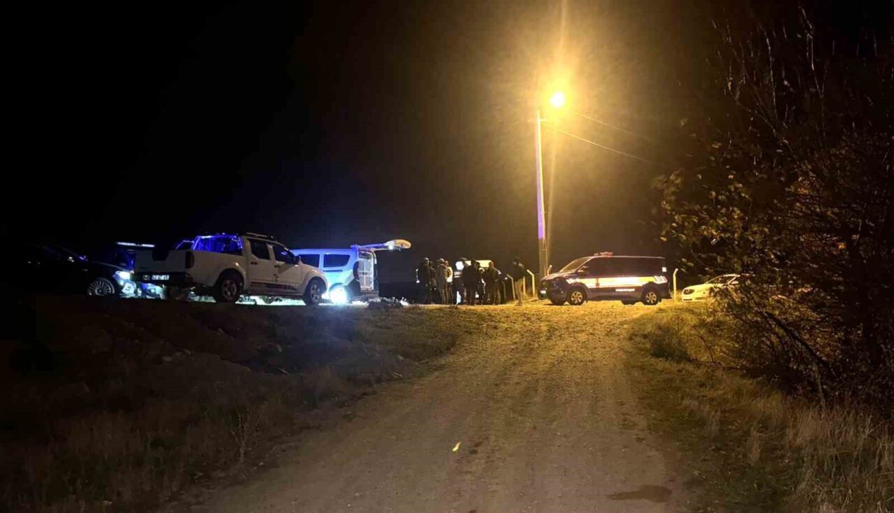 Kütahya'nın Karaağaç köyünde kuşburnu toplarken kaybolan 87 yaşındaki Emine Coşkun'un