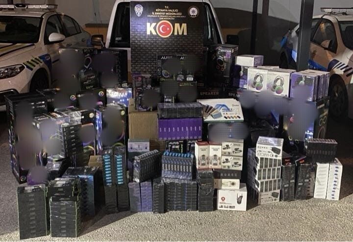 Kütahya'nın Simav ilçesinde gerçekleştirilen operasyonda, Kaçakçılık ve Organize Suçlarla Mücadele