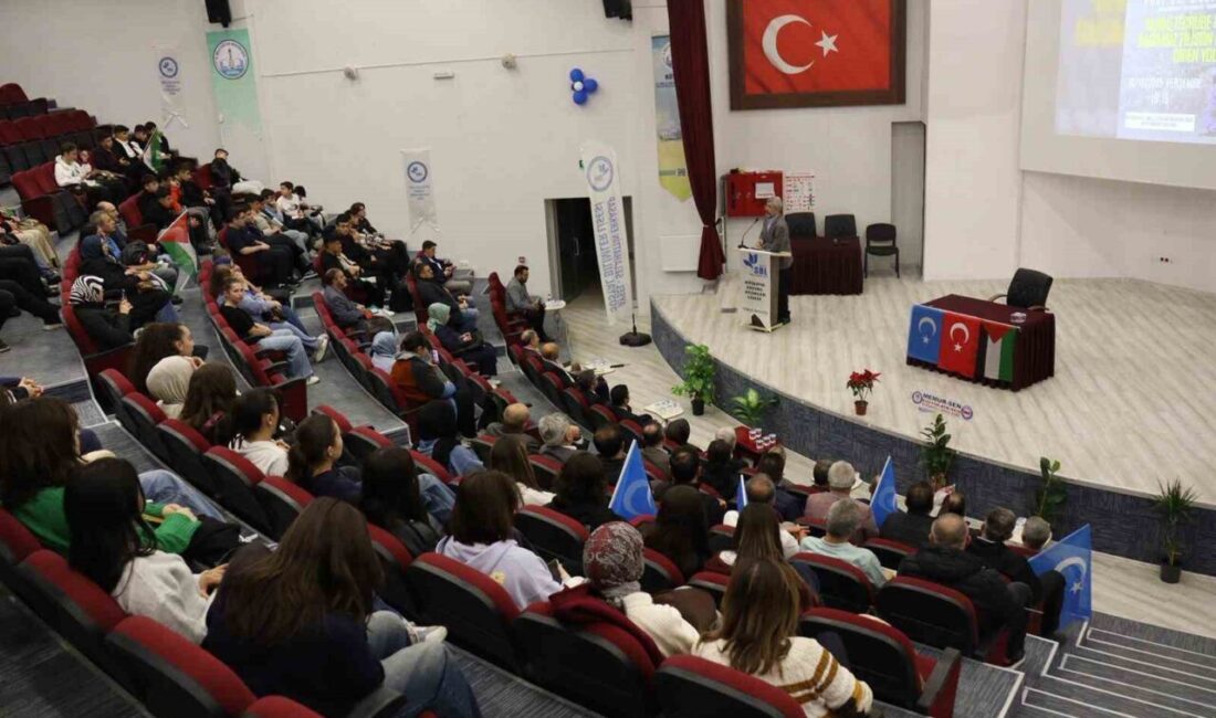 Kütahya Aysel-Selahattin Erkasap Sosyal Bilimler Lisesi’nde, "Tarihi Tecrübe Işığında Bağımsız