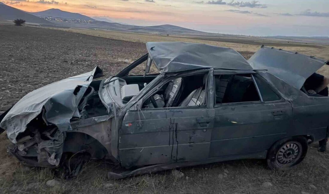 Van’da Tekerlek Patlayan Otomobil, Cip ile Çarpıştı: Sürücü Hastaneye Kaldırıldı Van’ın Gevaş ilçesinde, tekeri patlayan Ömer Görentaş'ın kullandığı otomobil, karşı