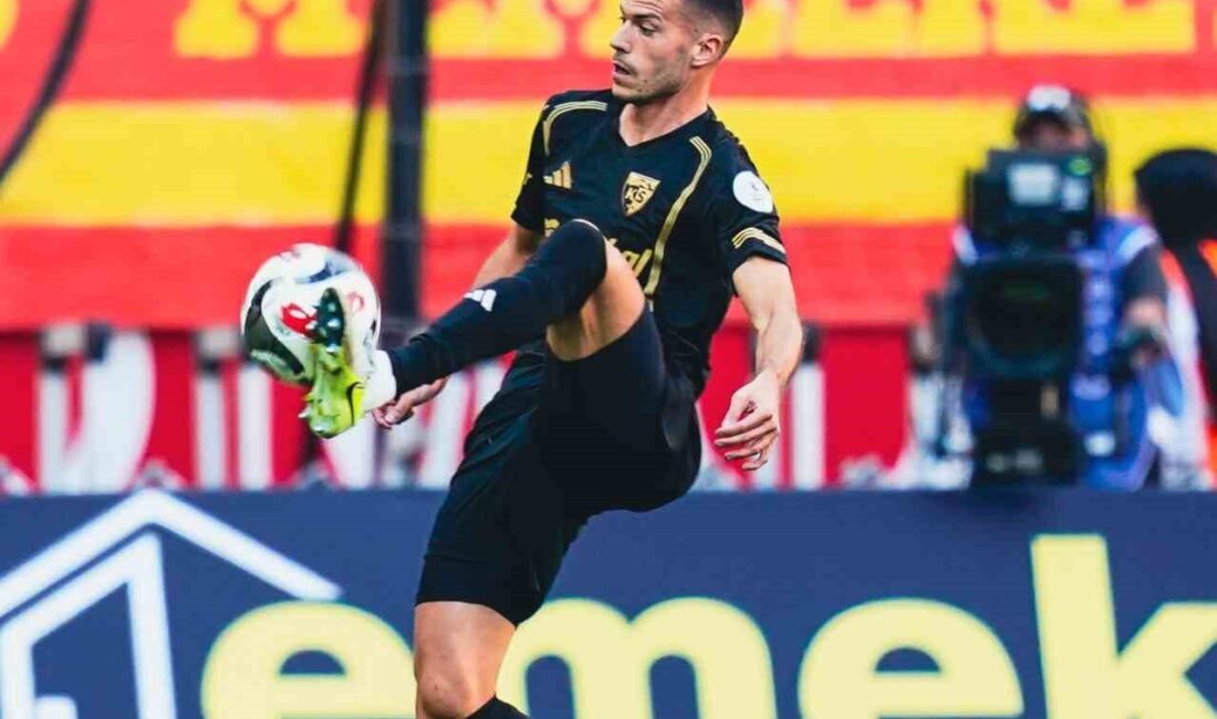 Kayserispor’un Orta Saha Oyuncusu Benes, Karagümrük Maçında Kırmızı Kartla Oyundan Atıldı Kayserispor'un Orta saha oyuncusu Laszlo Benes, Fatih Karagümrük ile oynanan