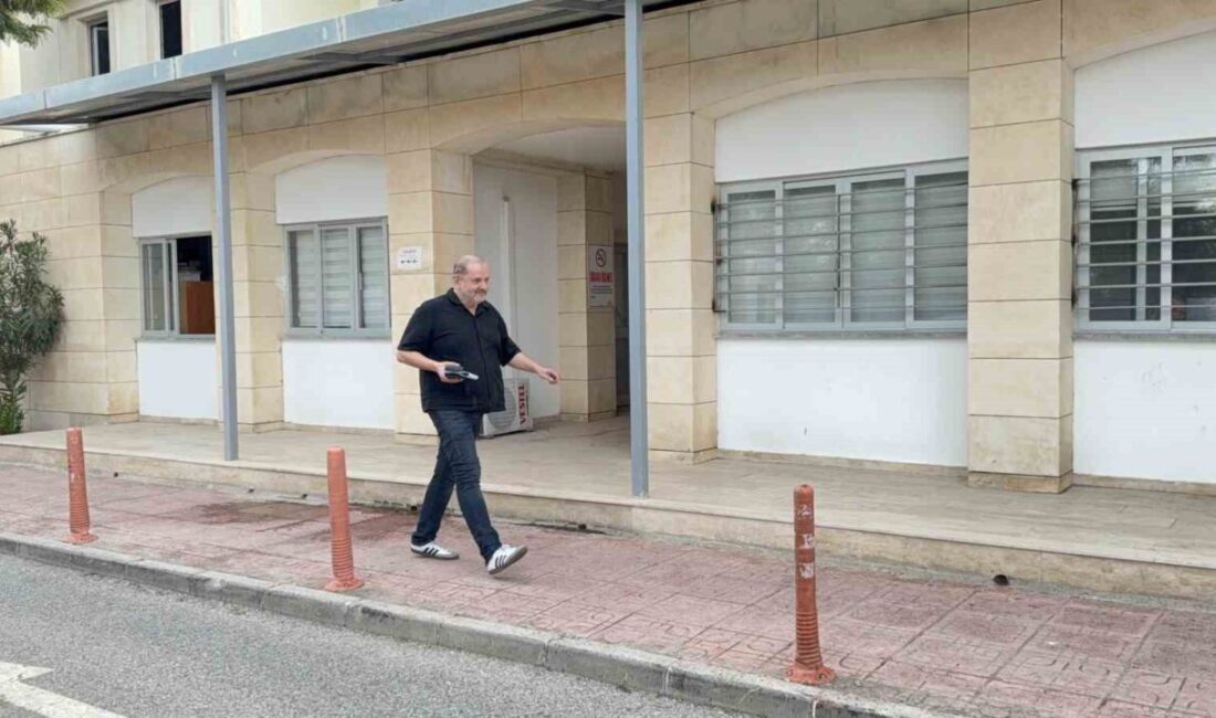 Muğla Büyükşehir Belediye Başkanı Ahmet Aras’ın Danışmanı Levent Arkan, Bodrum Adliyesi’nde İfade Verdiği Dava Süreci Devam Ediyor Muğla Büyükşehir Belediye Başkanı Ahmet Aras'ın danışmanı Levent Arkan, Bodrum