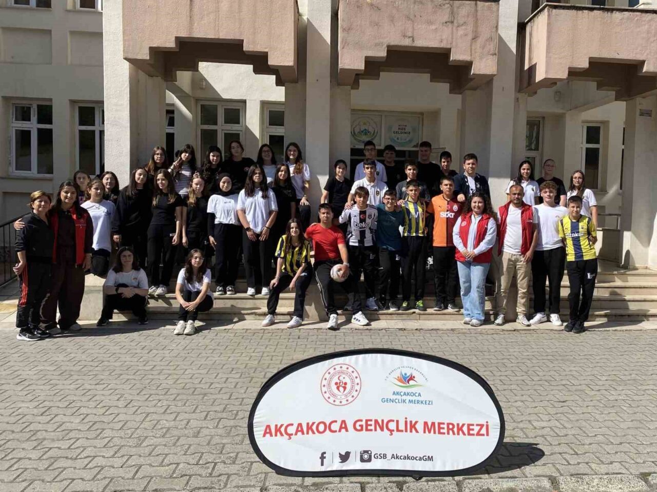 Düzce Gençlik ve Spor İl Müdürlüğü'ne bağlı Akçakoca Gençlik Merkezi,