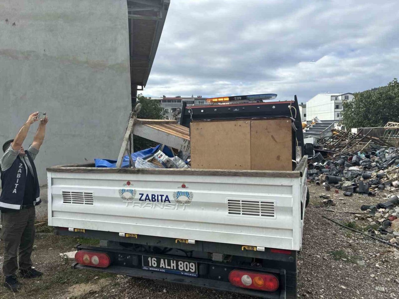 Bursaspor ile Menemen FK maçı öncesinde, Bursa'da seyyar satıcılara yönelik