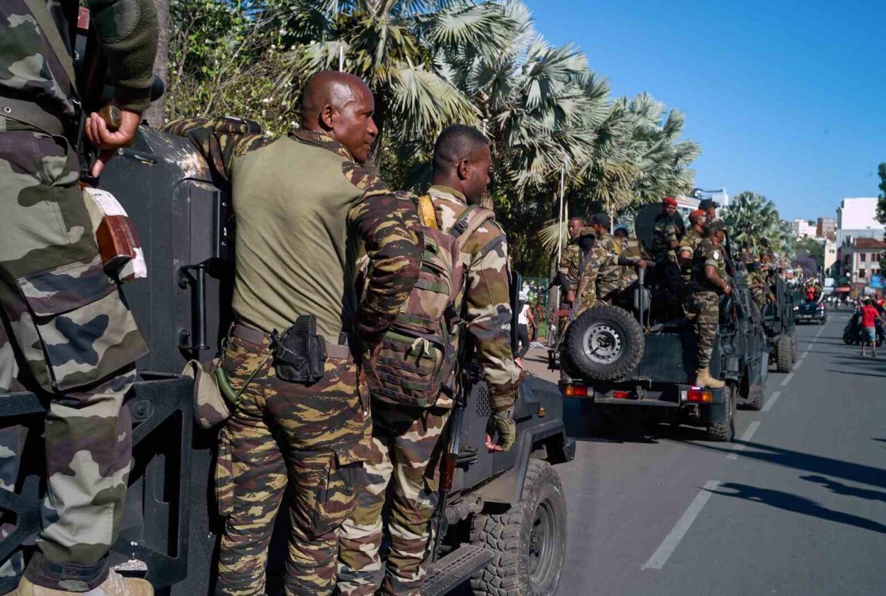 Madagaskar Devlet Başkanı Andry Rajoelina, ülkeyi terk ettikten sonra Ulusal