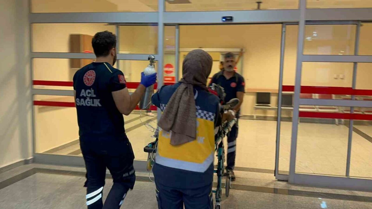 Adıyaman'da, madde kullandığı öne sürülen 19 yaşındaki C.U., Fatih Mahallesi'nde