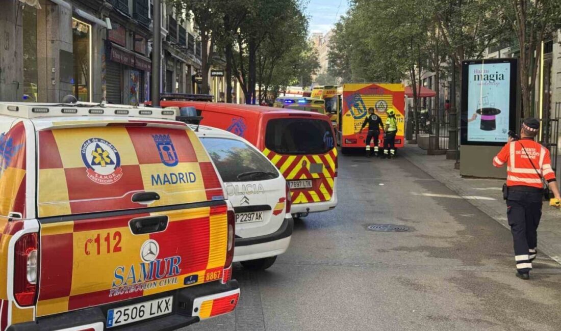 Madrid'de inşaat halindeki 6 katlı bir binanın çökmesi sonucu 4