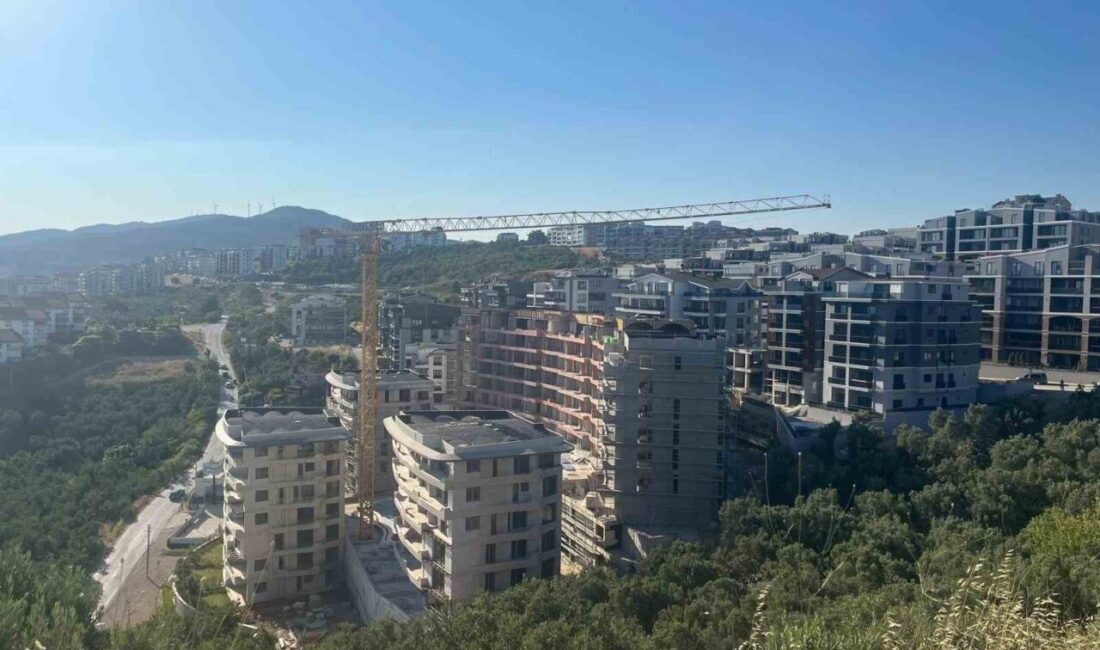 Mudanya'nın Oksijen Kent Sitesi C Blok sakinleri, mahkeme kararına rağmen