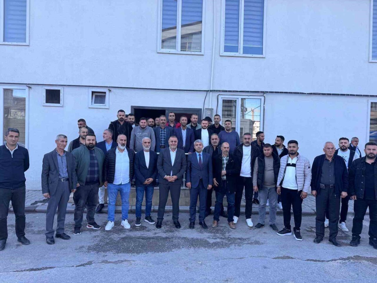 Malatya Minibüsçüler ve Servisçiler Odası Başkanı Mesut İnce, MHP Malatya
