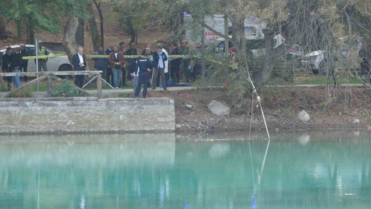 Malatya'nın Orduzu Pınarbaşı Mesire Alanı'ndaki gölette 42 yaşındaki Zübeyde Burkaz'ın