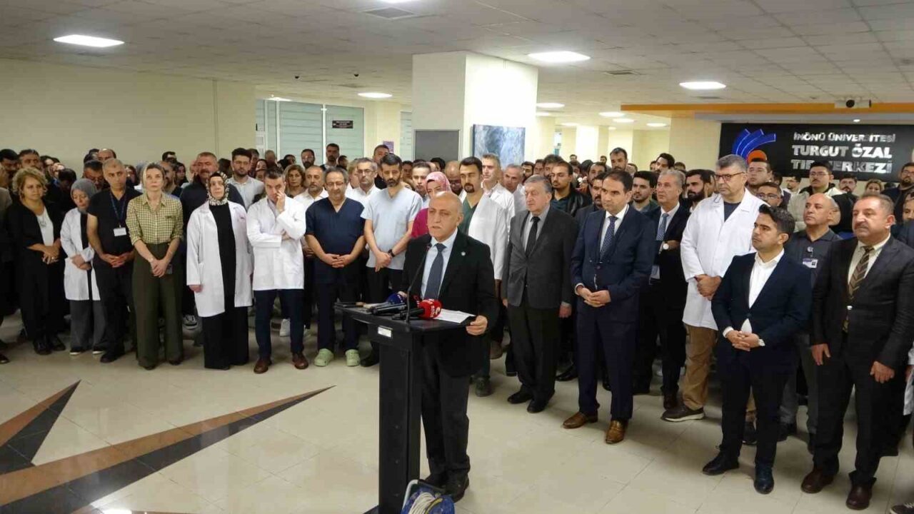 Malatya Turgut Özal Tıp Merkezi'nde bir hekim şiddete uğradı. Başhekim