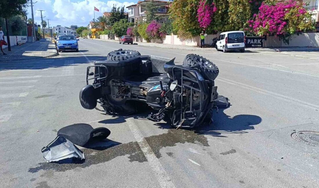 Antalya'nın Manavgat ilçesinde hafif ticari araç ve ATV'nin çarpışması sonucu