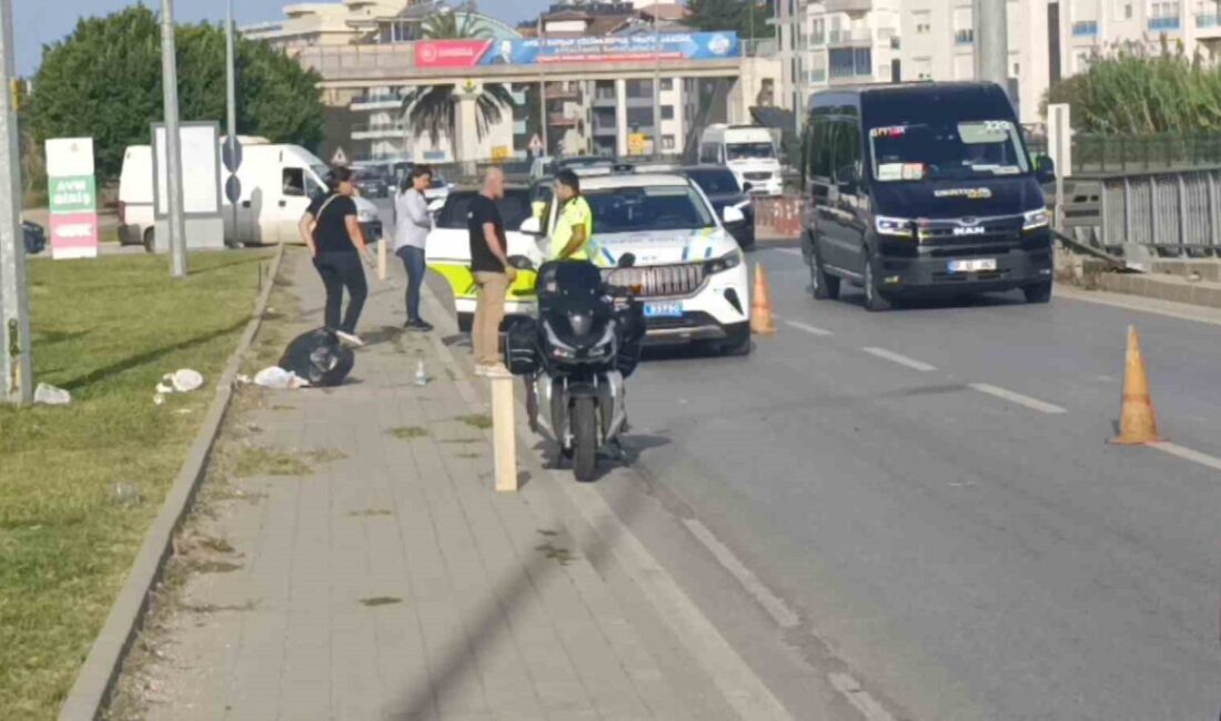 Manavgat’ta Motosiklet, Hafif Ticari Araçla Çarpıştı: Sürücü Yaralandı Antalya'nın Manavgat ilçesinde Gökhan Ö.'nün kullandığı motosiklet, Nurşen K. tarafından