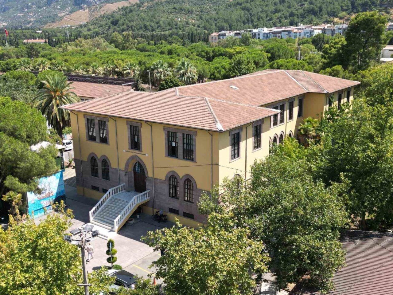 Manisa Ruh Sağlığı ve Hastalıkları Hastanesi, mesai saatleri dışında hizmet