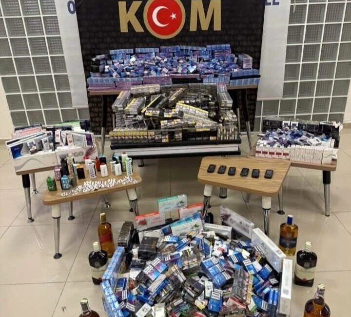 Manisa'da gerçekleştirilen operasyonda, M.E. adlı şahsın evinde 4 bin 652