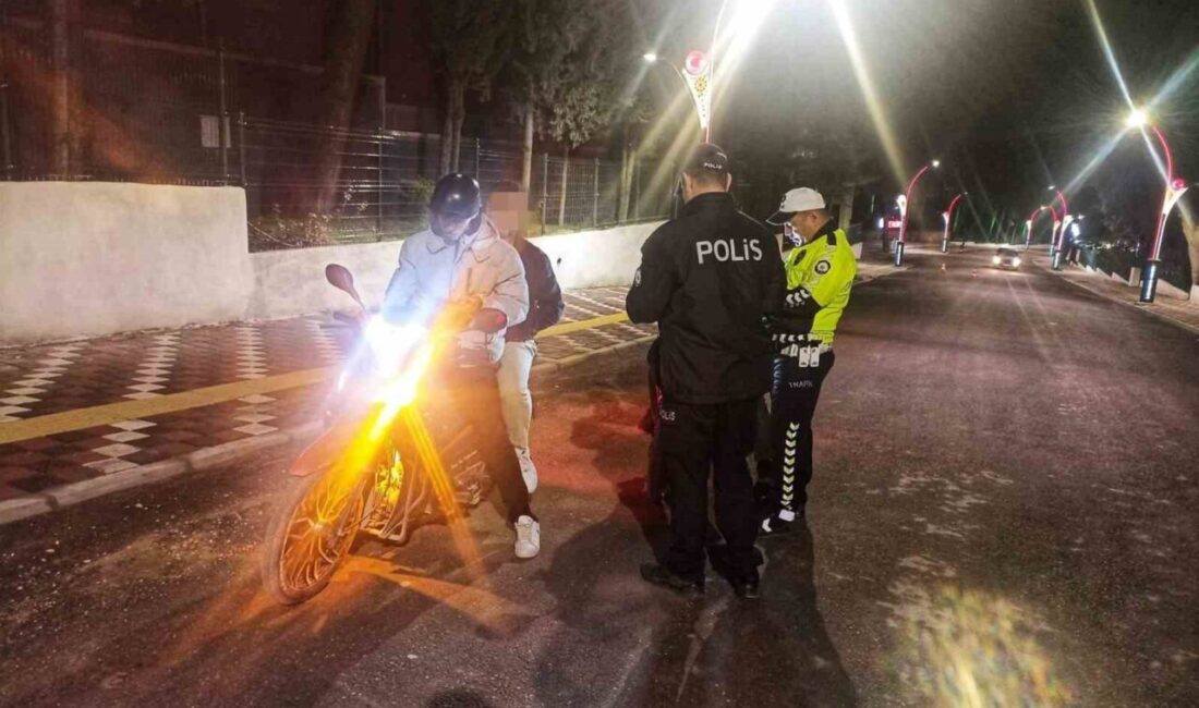 Manisa’daki Güven Uygulamasında 7 Şahıs Yakalandı, 10 Kişiye Adli İşlem Başlatıldı Manisa İl Emniyet Müdürlüğü, 25 Ekim'deki "Güven Huzur Uygulaması" kapsamında