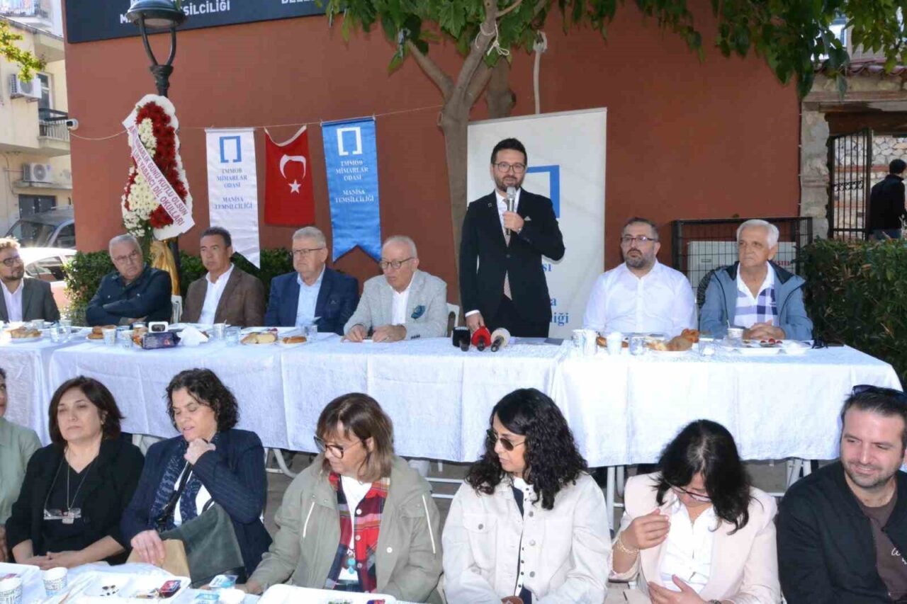 Dünya Mimarlık Günü, Manisa'da çeşitli etkinliklerle kutlandı. Mahir Gülhan'ın ev