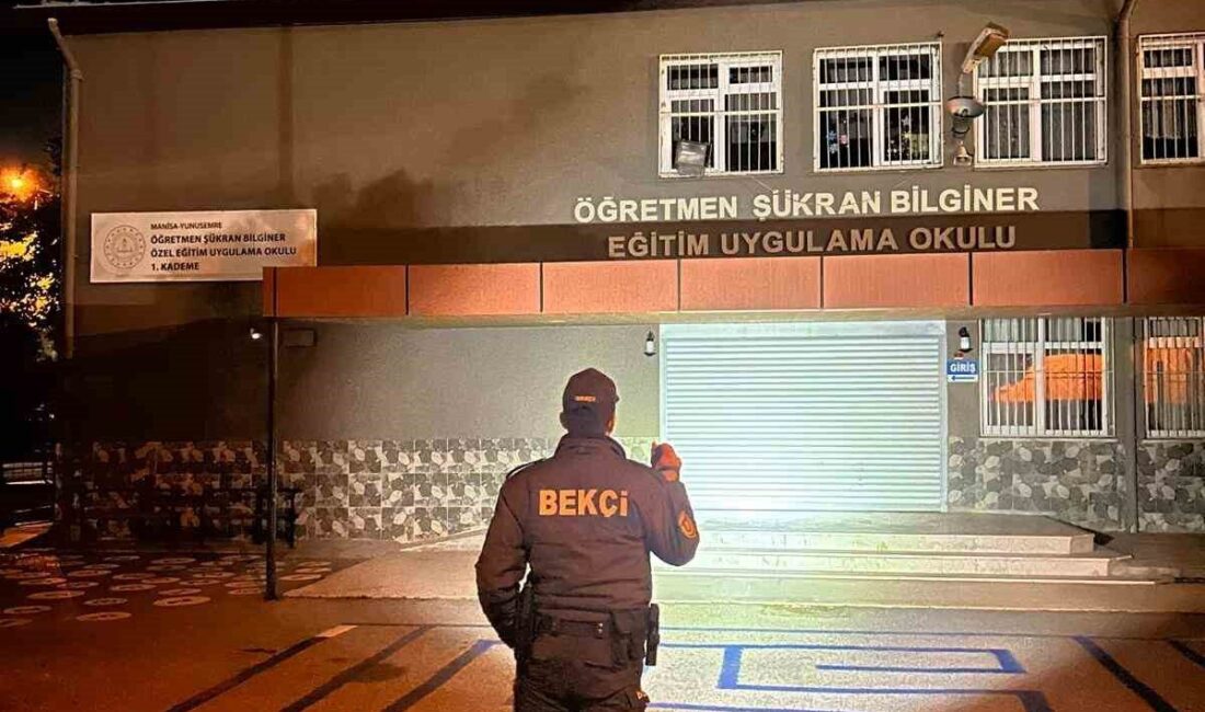 Manisa İl Emniyet Müdürlüğü, öğrencilerin güvenliği için okul çevrelerinde gece