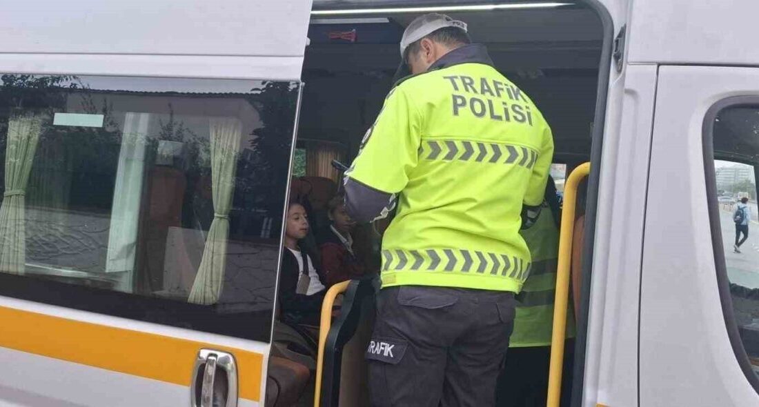 Manisa'da, İl Emniyet Müdürlüğü Trafik Denetleme Şube Müdürlüğü ve ilçe