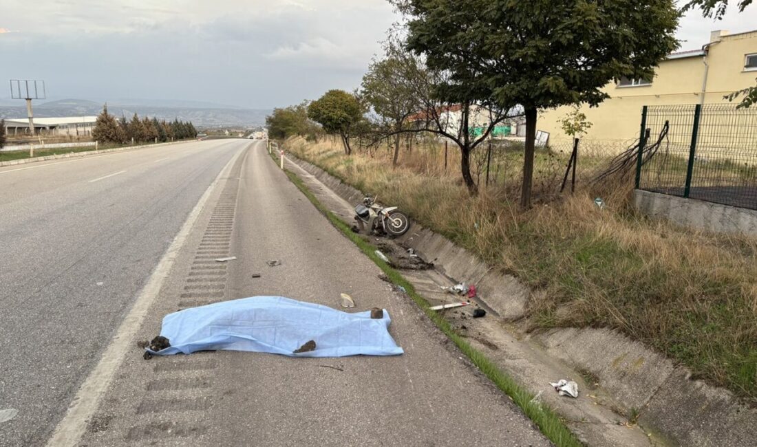 Kula’da Motosiklet ile Araç Çarpıştı: Bir Kişi Hayatını Kaybetti Manisa'nın Kula ilçesinde motosiklet ve otomobilin çarpıştığı kazada, İbrahim Yılmaz