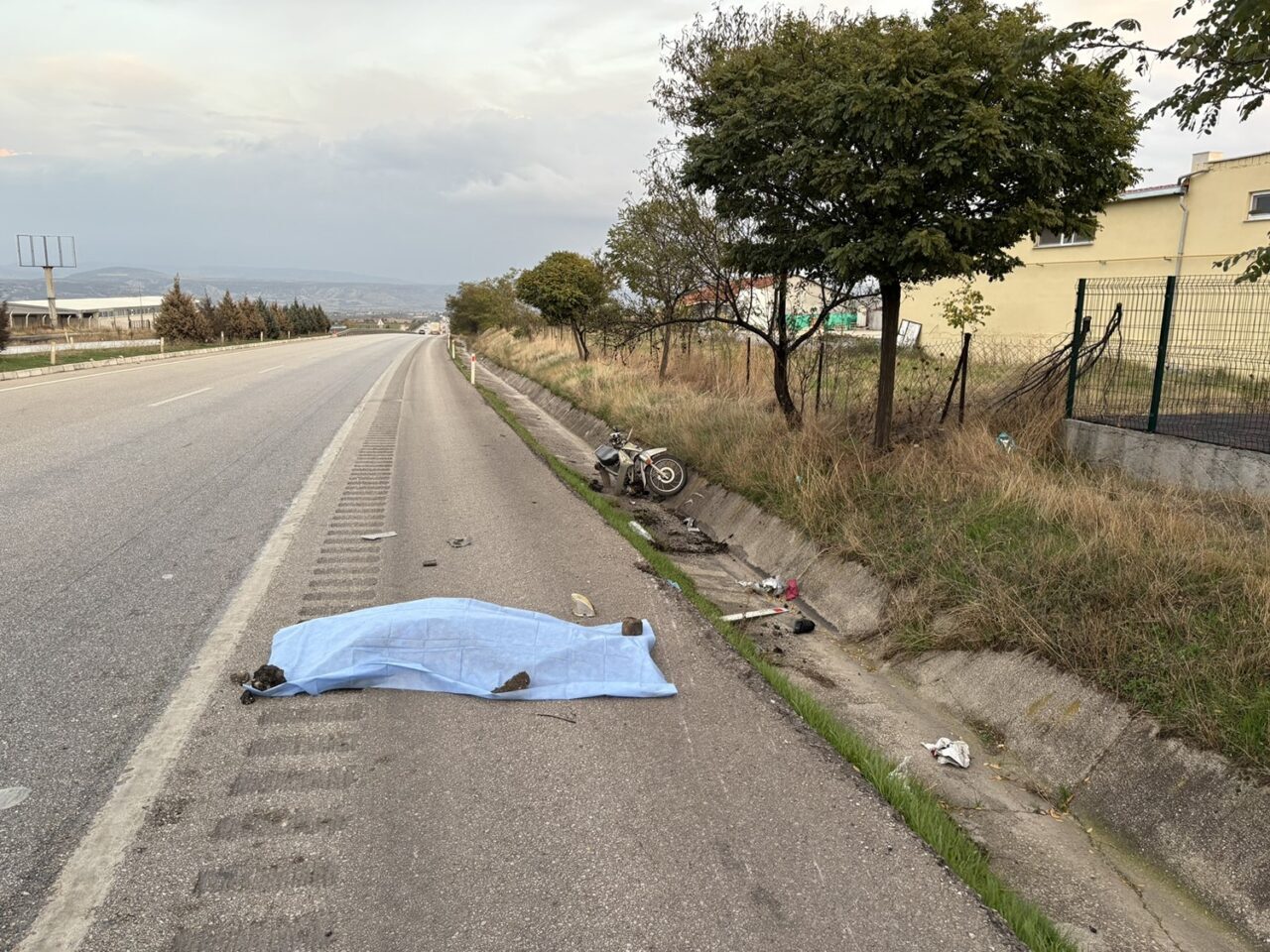 Manisa'nın Kula ilçesinde motosiklet ve otomobilin çarpıştığı kazada, İbrahim Yılmaz