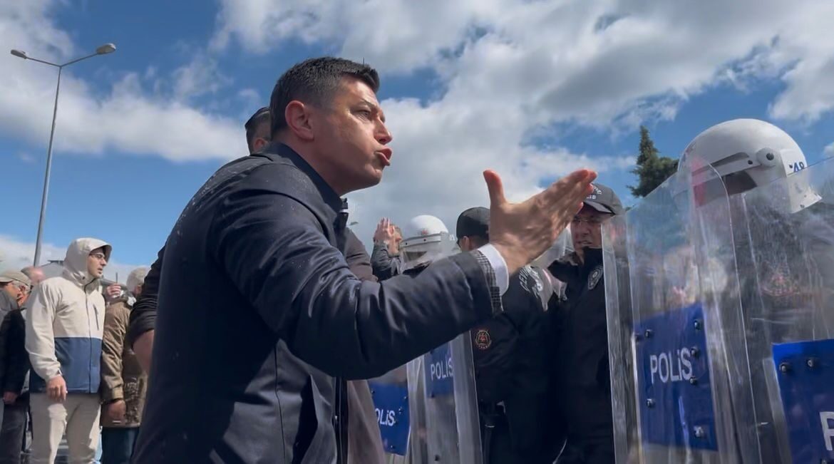 Muğla'da, 19 Mart’ta düzenlenen protestoda polise saldırmak suçlamasıyla yargılanan Marmaris