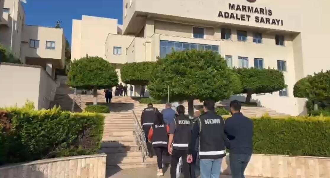Marmaris’te Tefecilik Yapan Dört Şüpheli Tutuklandı