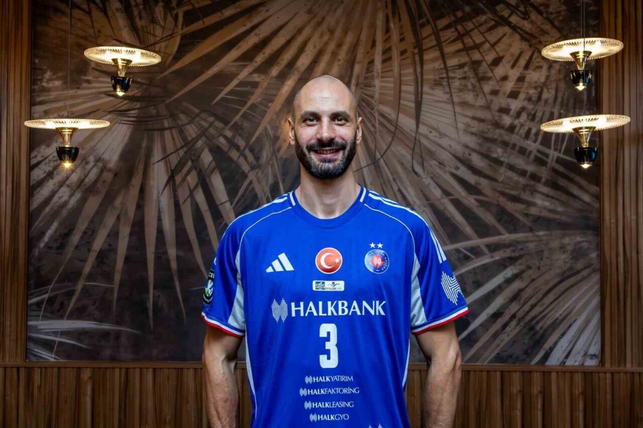 Halkbank, Bulgar smaçör Matey Kaziyski'yi 11 yıl aradan sonra tekrar