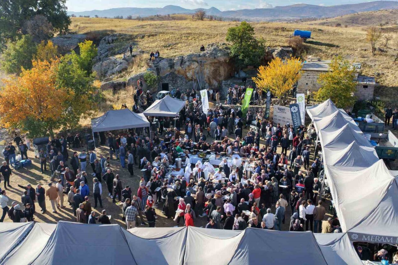 Kızılören Mahallesi'nde bu yıl "Mağaradan Peynir Çıkarma" geleneği, Meram Belediyesi'nin