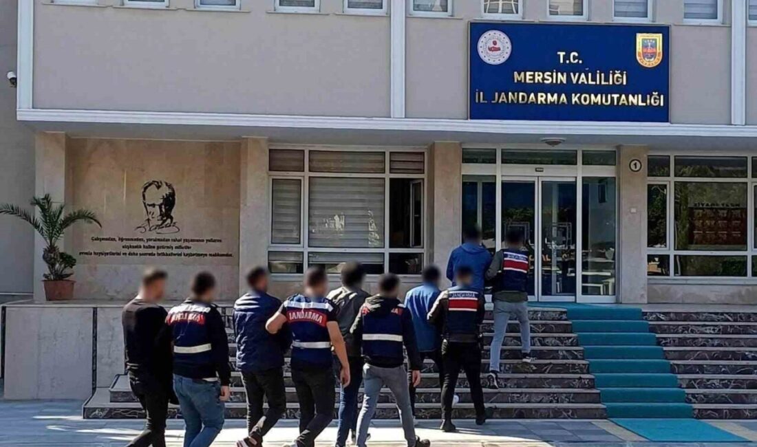 Mersin'de jandarma, uyuşturucu suçlarından aranan 5 şahsı yakaladı. Akdeniz, Bozyazı