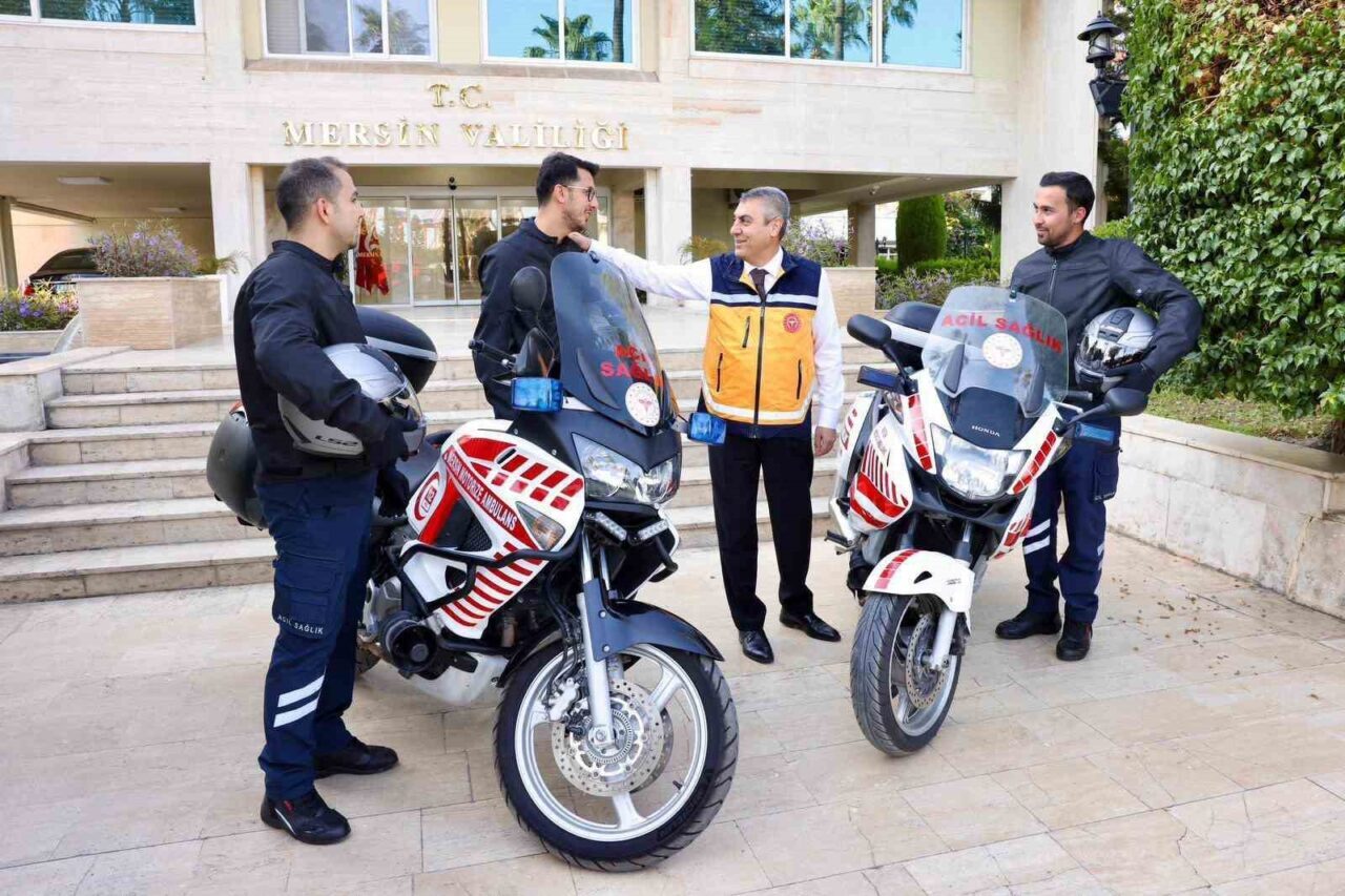 Mersin'de acil sağlık hizmetlerini hızlandırmak amacıyla iki motorize ambulans hizmete