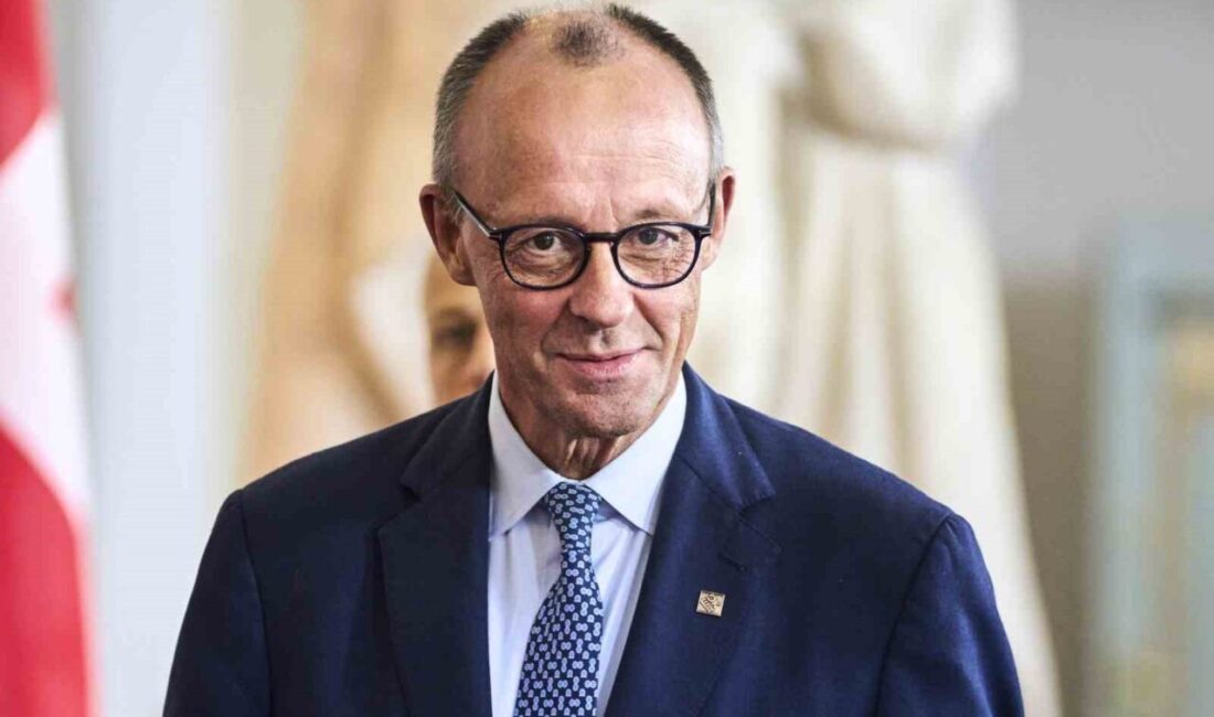 Almanya Başbakanı Merz, Trump’ın Gazze Planını Değerlendirerek Barışın Yakın Olduğunu Açıkladı Almanya Başbakanı Friedrich Merz, Hamas'ın müzakerelere hazır olduğunu ifade etmesine