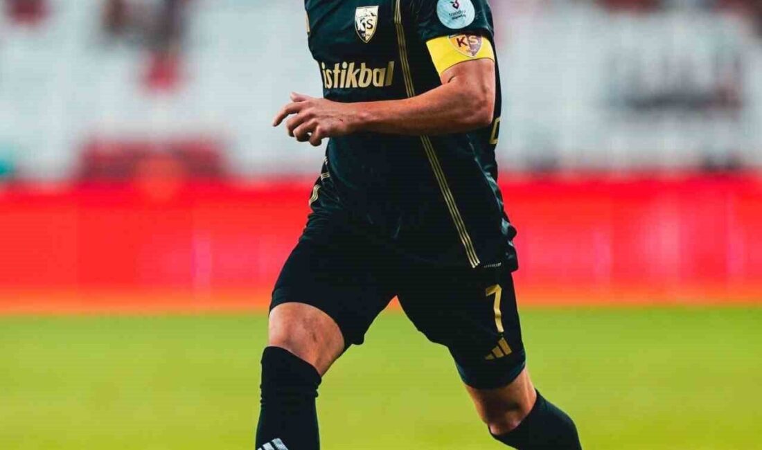 Kayserispor'un kaptanı Miguel Cardoso, Fatih Karagümrük ile oynanan maçta gördüğü