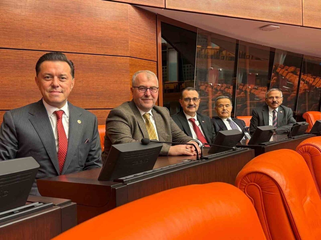 AK Parti Eskişehir Milletvekili Nebi Hatipoğlu, TBMM Genel Kurulu'nda müzakere