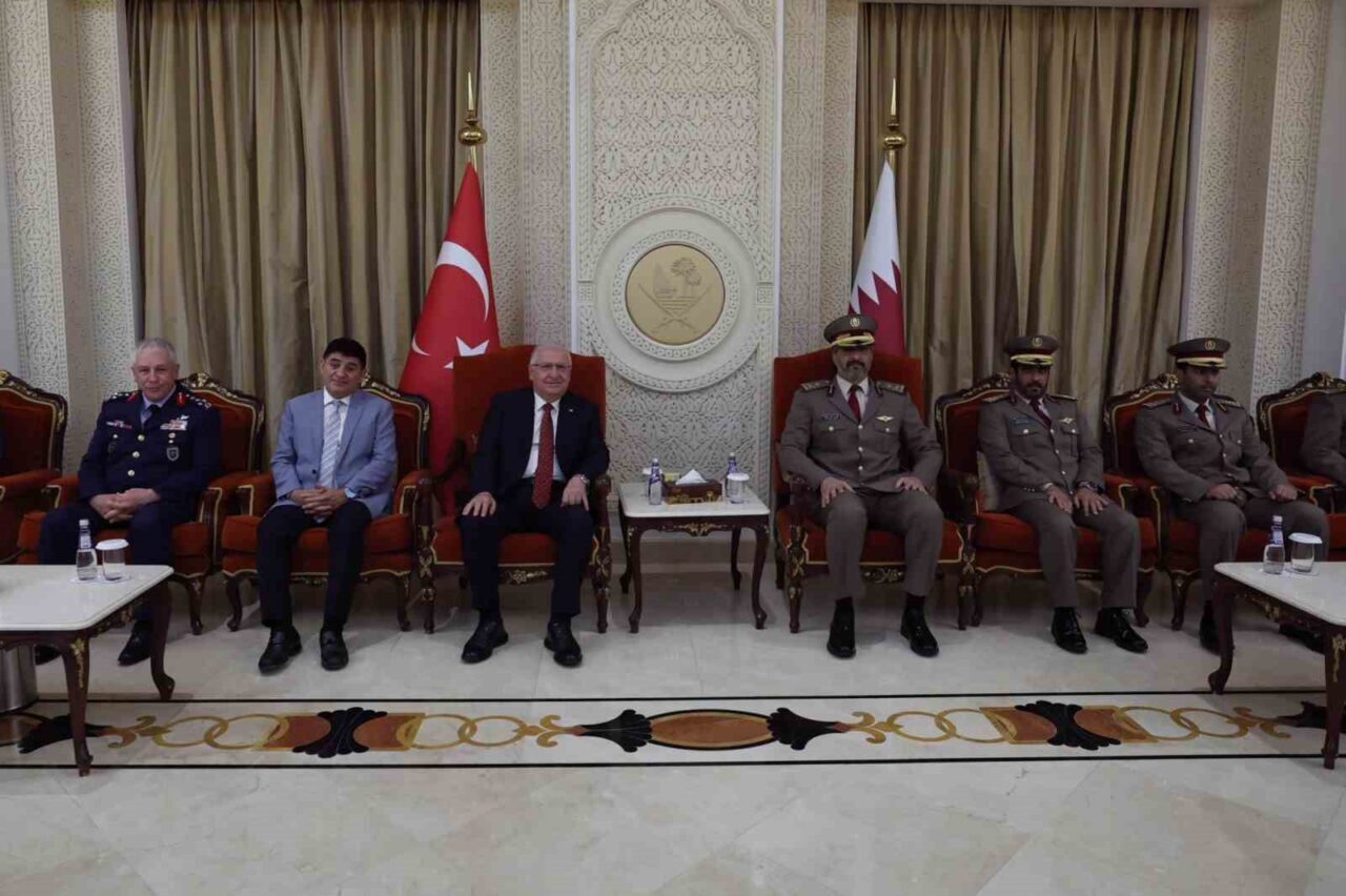 Milli Savunma Bakanı Yaşar Güler, Katar resmi ziyaretinde Hava Kuvvetleri