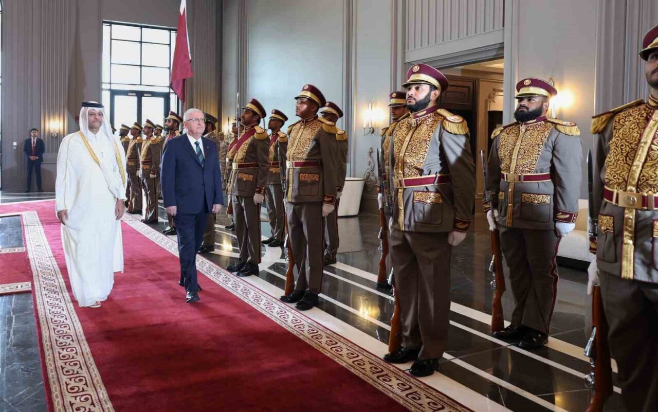 Milli Savunma Bakanı Yaşar Güler, Katar'da resmi temaslar kapsamında Doha'da