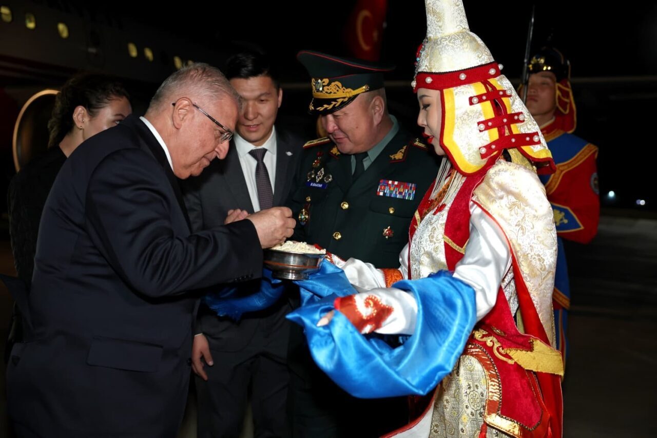 Milli Savunma Bakanı Yaşar Güler, Moğolistan’ın Ulan Batur kentinde resmi