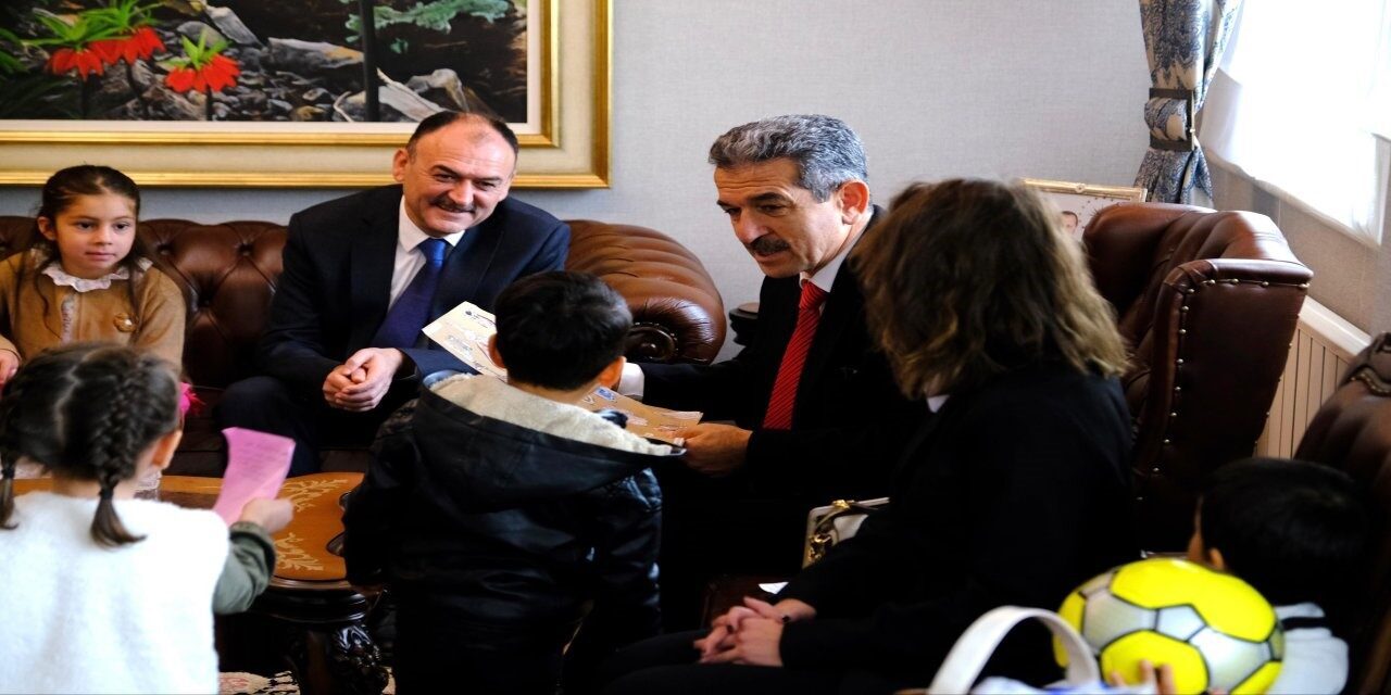 Şırnak Vakıf Anaokulu öğrencileri, İl Milli Eğitim Müdürü Bilal Yılmaz