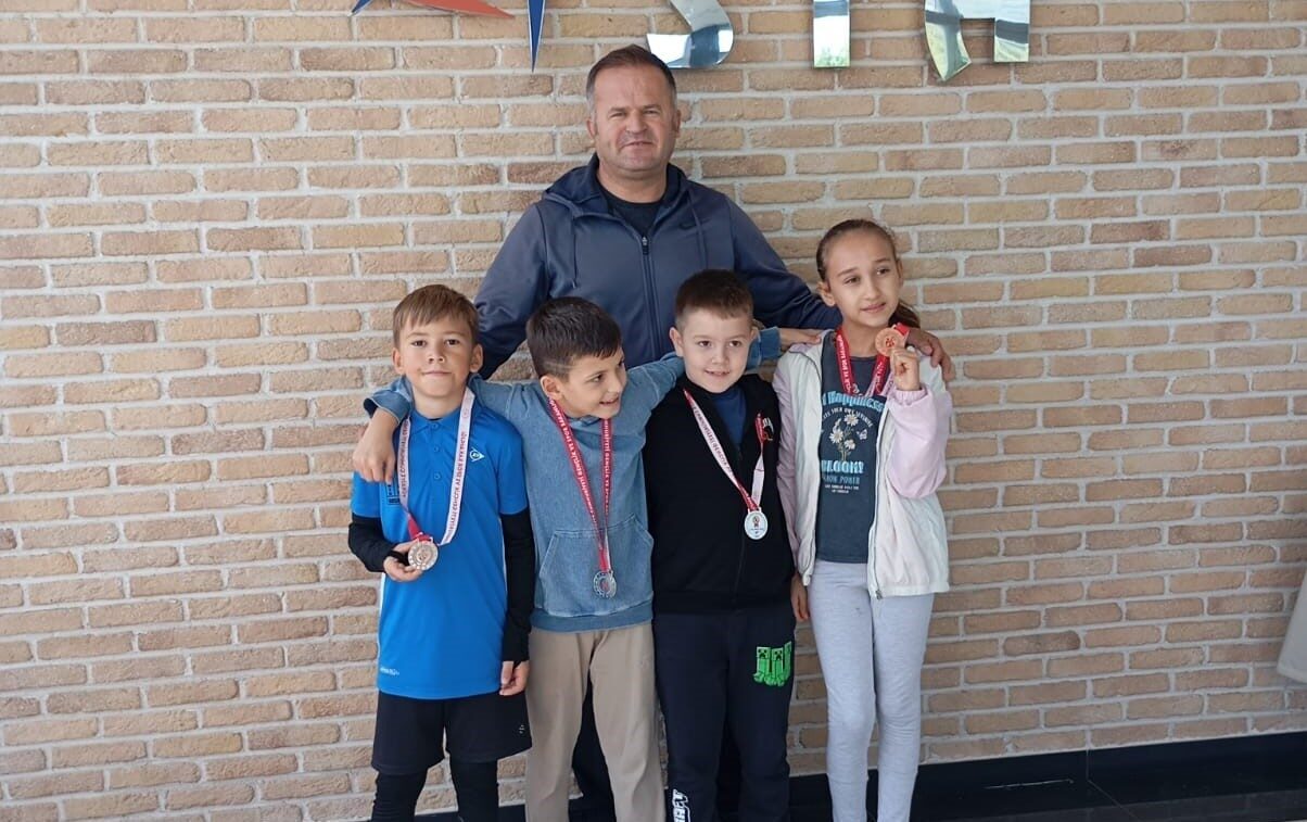 Düzce Gençlik ve Spor İl Müdürlüğü tenisçileri, Sakarya'daki 8-9-10 yaş