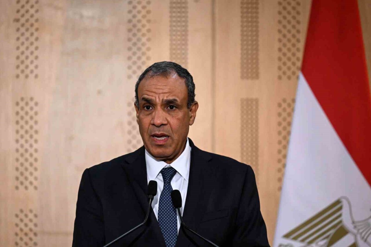 Mısır Dışişleri Bakanı, Gazze’nin Geçici Yönetiminin Oluşumunu Açıkladı