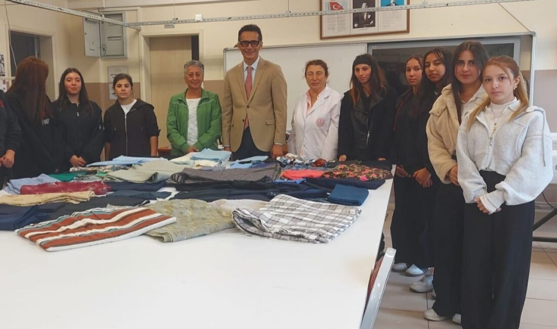 Bafra Umut Derneği, Moda Tasarımı Öğrencilerine Kumaş Desteği Sağladı Samsun Bafra Umut Derneği, Hasan Çakın Mesleki ve Teknik Anadolu