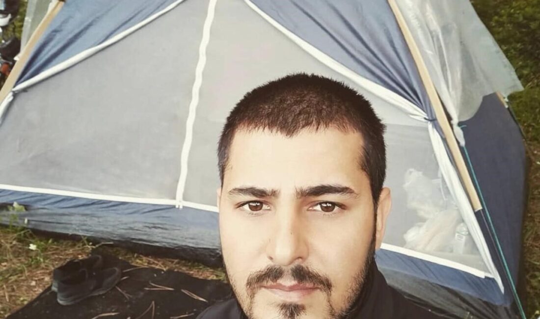 Sakarya'nın Serdivan ilçesinde hafif ticari aracın çarpması sonucu yaşamını yitiren